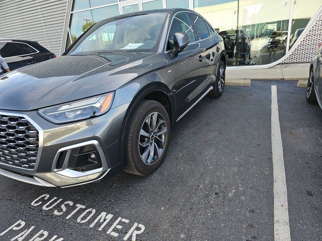 2022 Audi Q5 Sportback Premium 45 TFSI S line photo 2