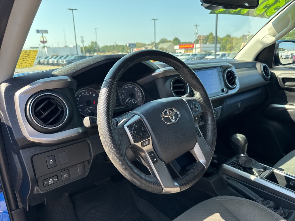 2020 Toyota Tacoma SR5 4x4 photo 13