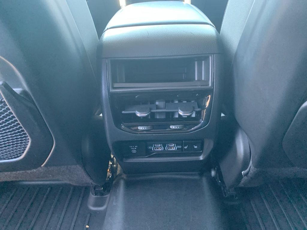 2022 Jeep Grand Cherokee Limited photo 15