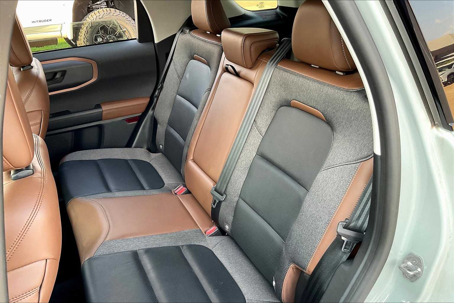 2022 Ford Bronco Sport Outer Banks photo 18
