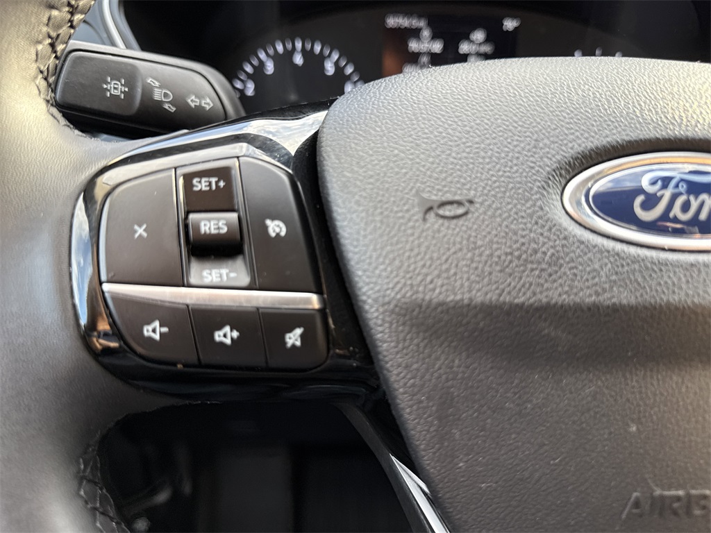 2022 Ford Escape SE photo 21