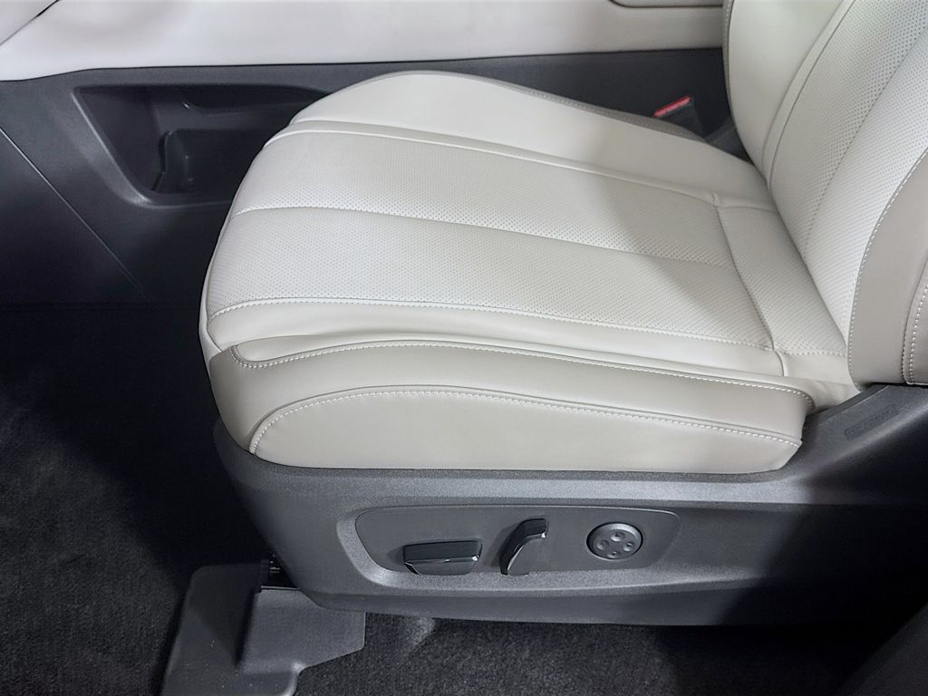 2026 Infiniti QX60 Luxe photo 23