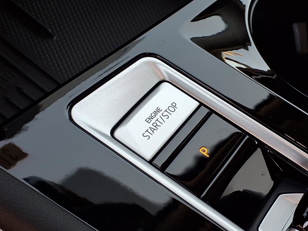 2025 Volkswagen Atlas SE Technology photo 11