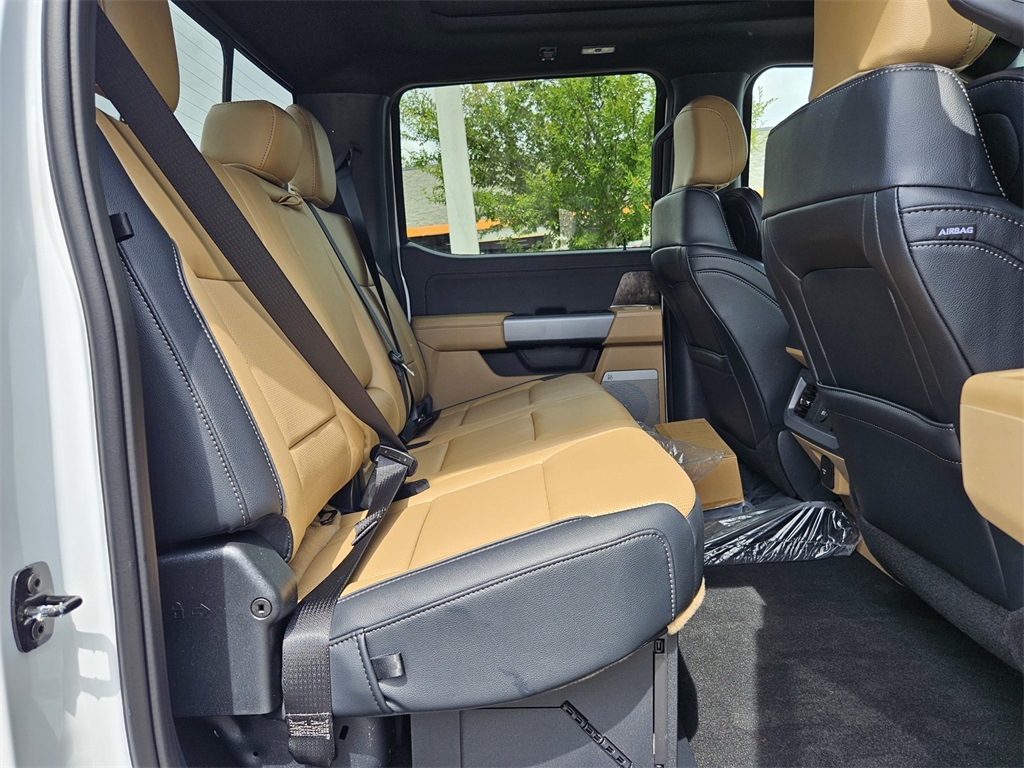 2025 Ford F-250 Lariat photo 31