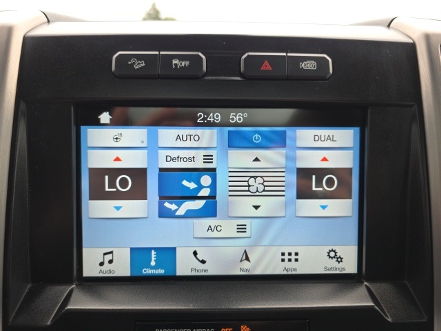 2016 Ford F-150 Platinum photo 15
