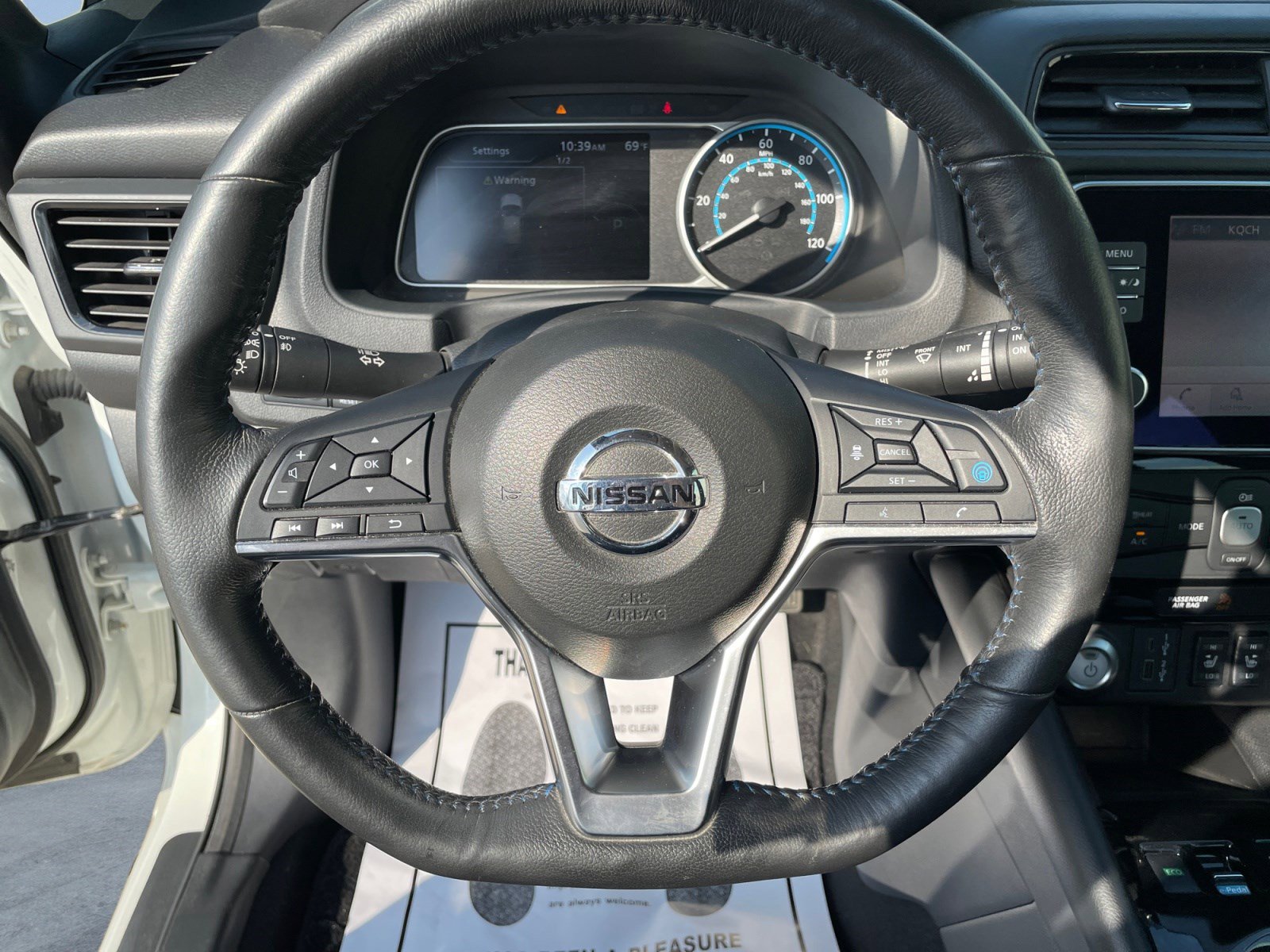 2020 Nissan Leaf SV photo 13