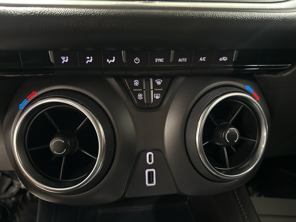 2020 Chevrolet Blazer 1LT photo 18
