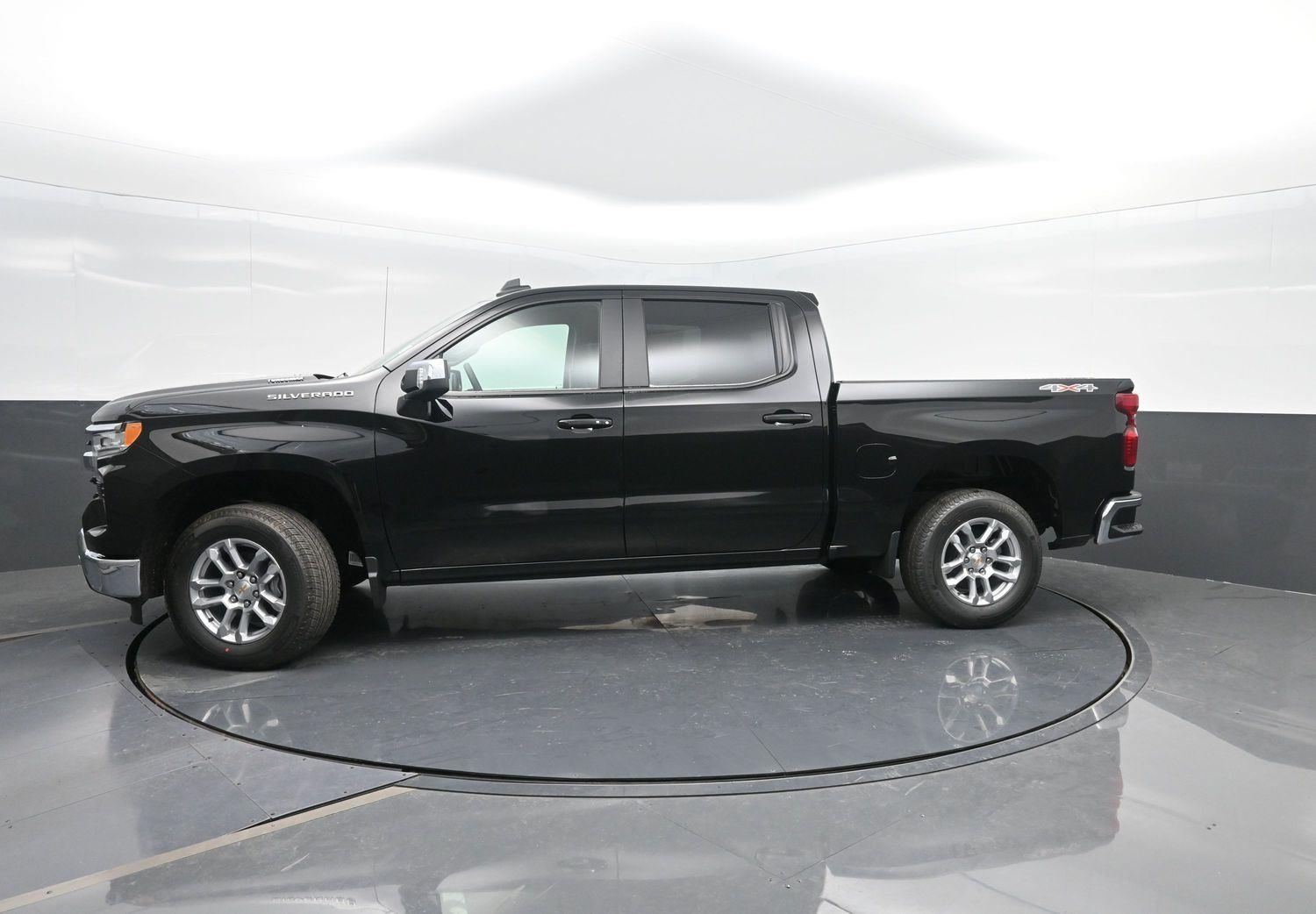 2026 Chevrolet Silverado 1500 LT's photo