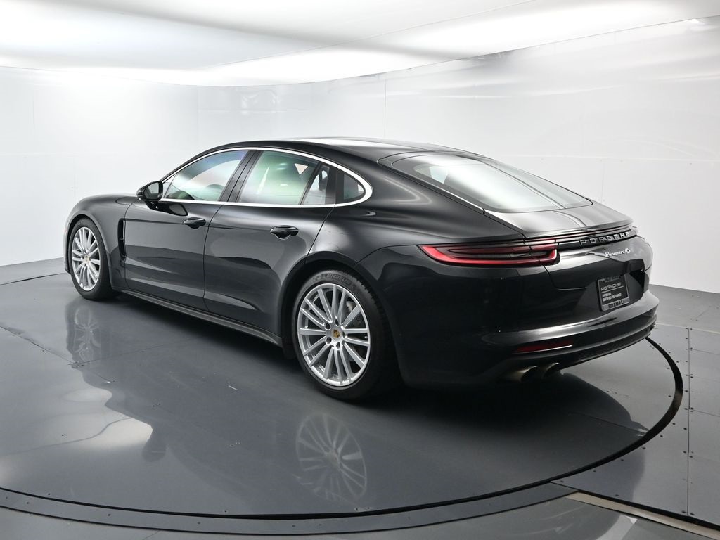 2020 Porsche Panamera 4S photo 3