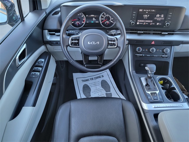 2024 Kia Carnival LX photo 25