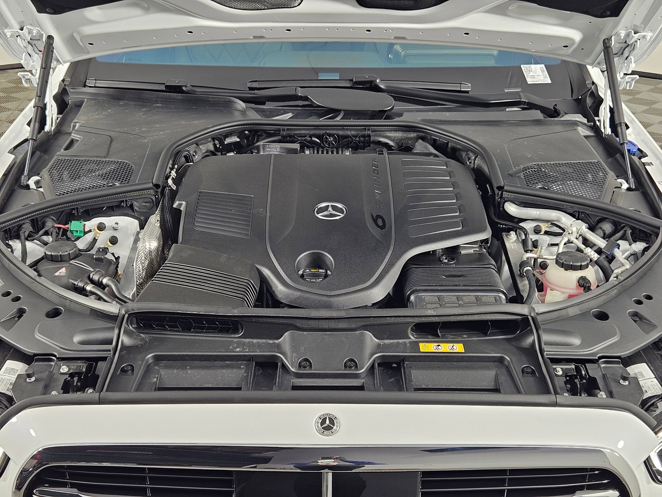 2025 Mercedes Benz S 580e 4MATIC photo 12