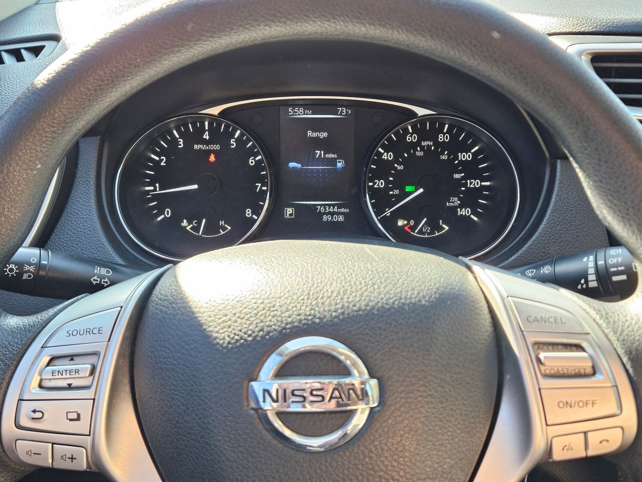 2016 Nissan Rogue S photo 13