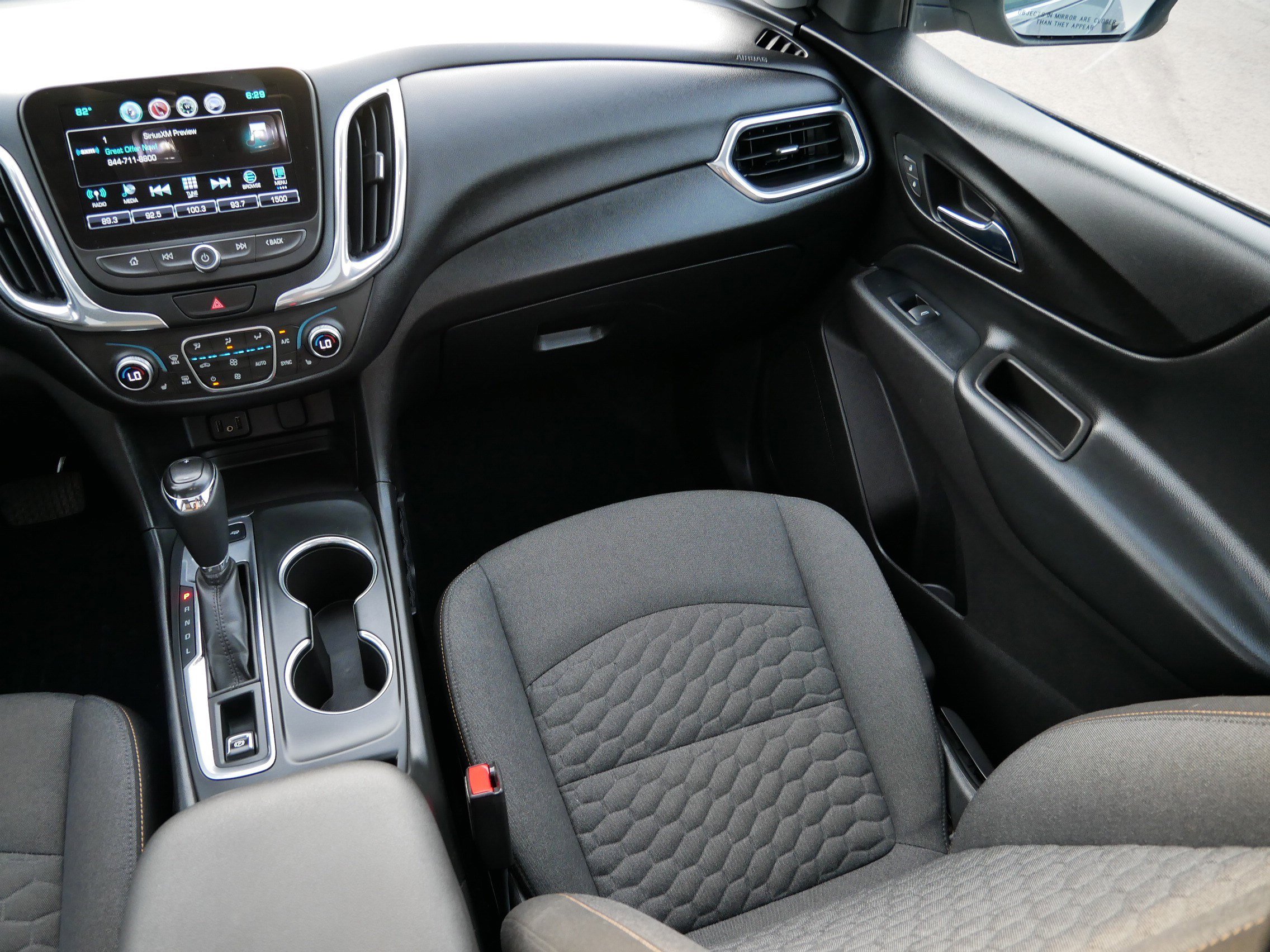 2018 Chevrolet Equinox LT photo 11