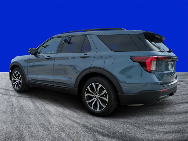 2025 Ford Explorer ST-Line photo 5