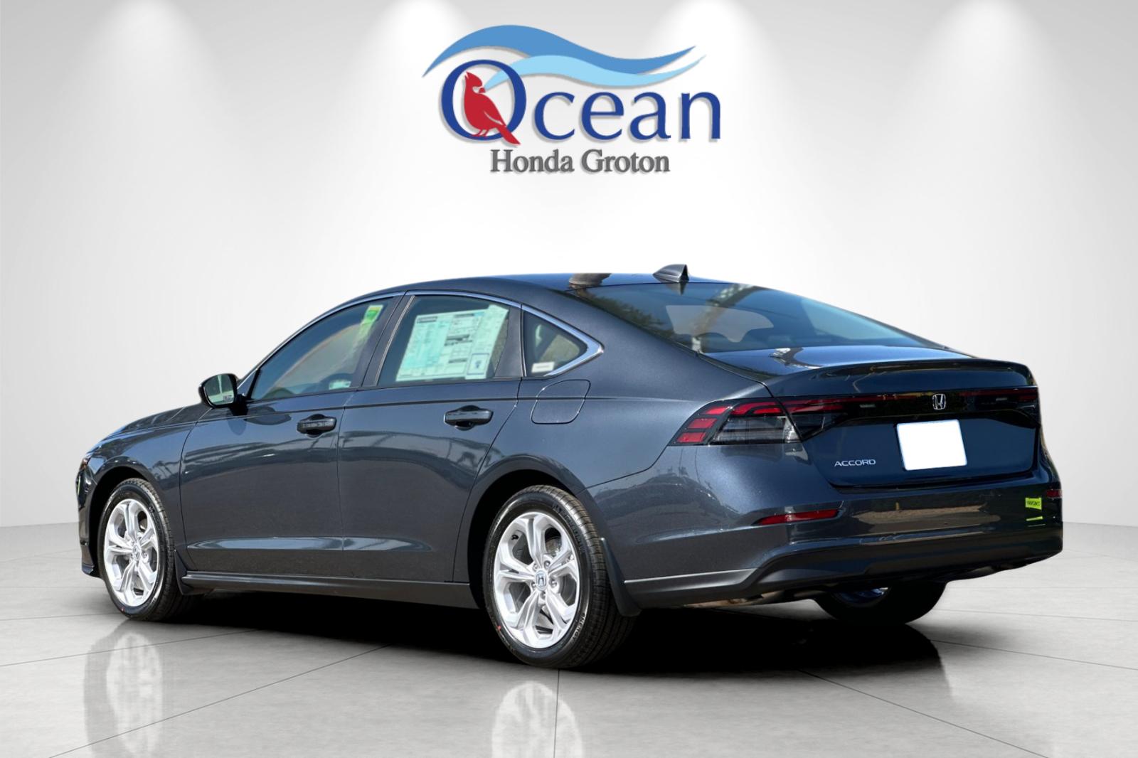 2025 Honda Accord LX photo 3