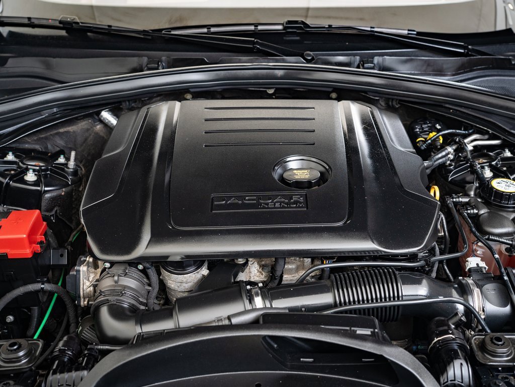 2018 Jaguar F-PACE Premium photo 34
