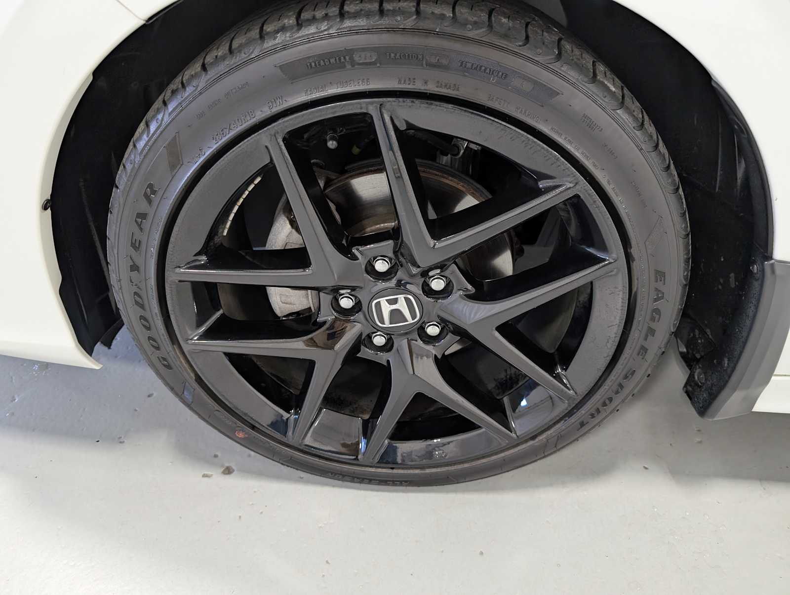 2024 Honda Civic Sport photo 3
