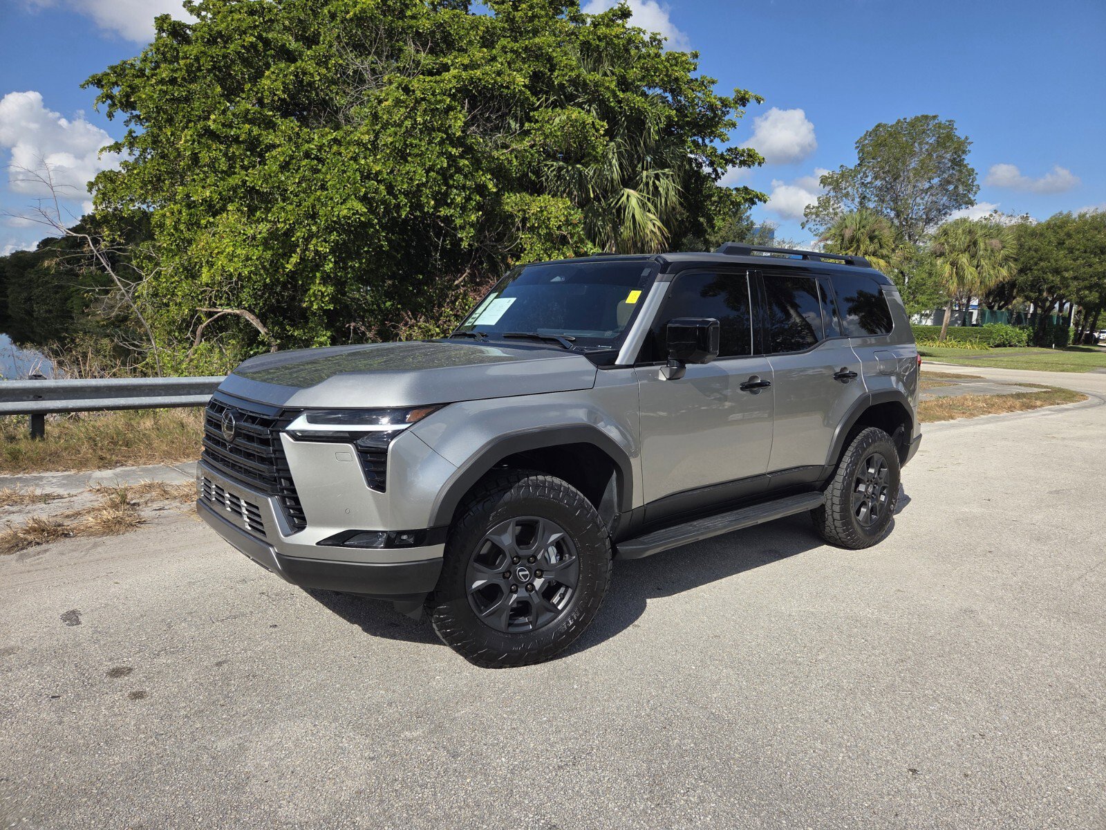 2025 Lexus GX Overtrail's photo