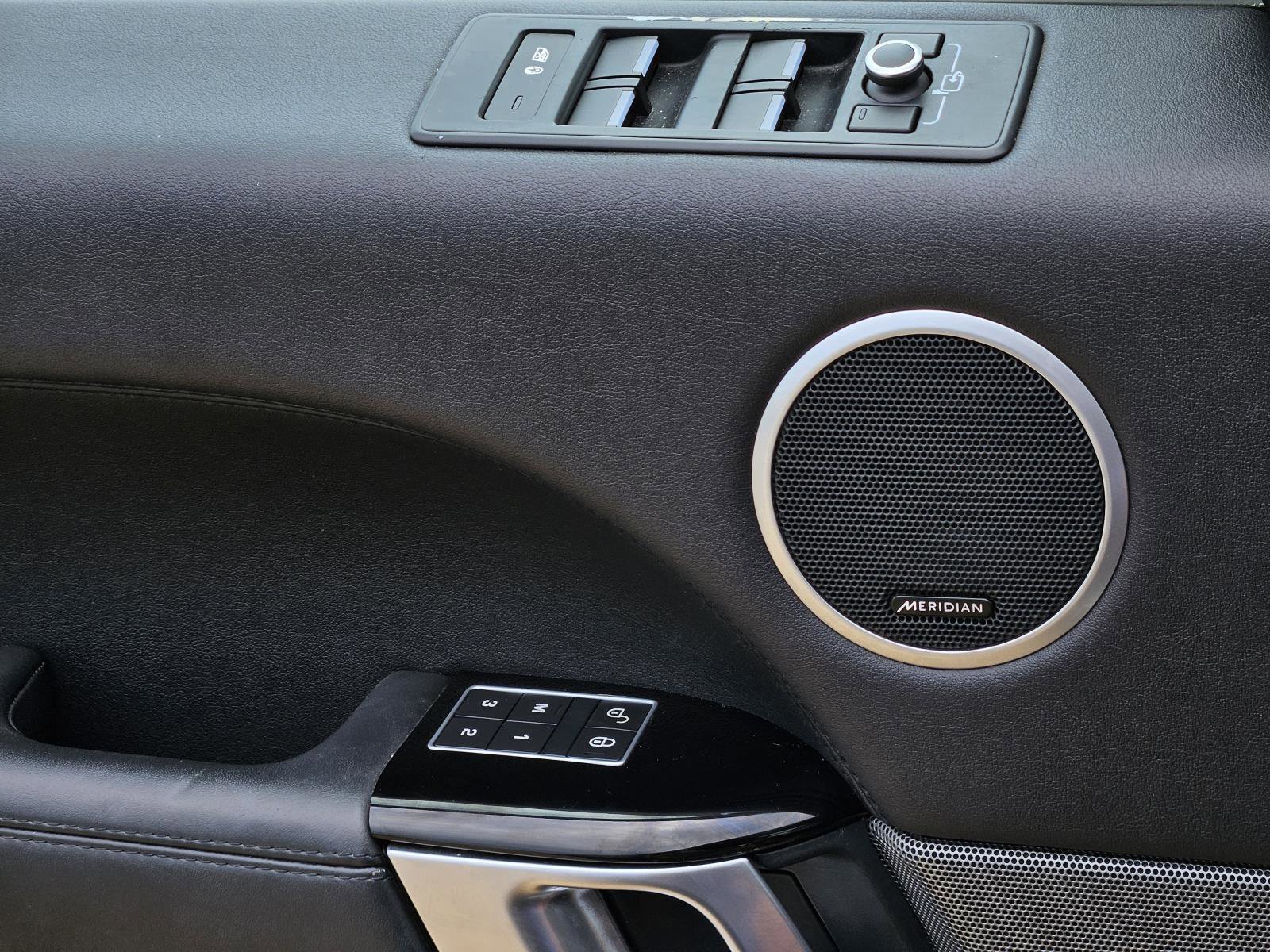 2016 Land Rover Range Rover Sport SuperCharged HSE photo 22