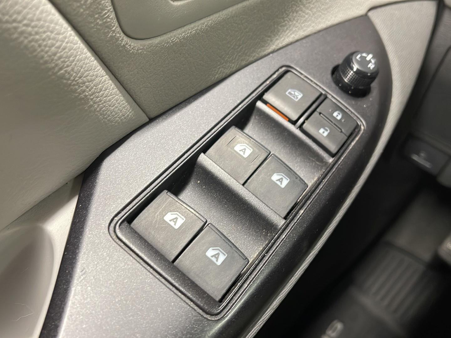 2020 Toyota Sienna L photo 11