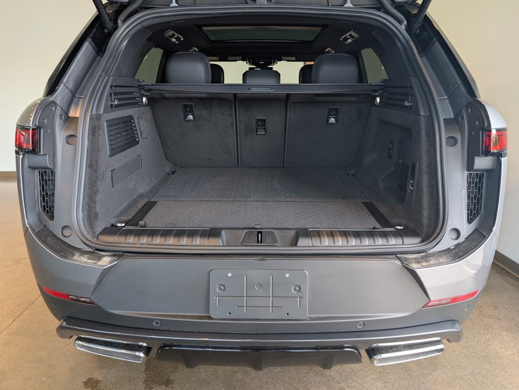 2025 Land Rover Range Rover Sport SE photo 4