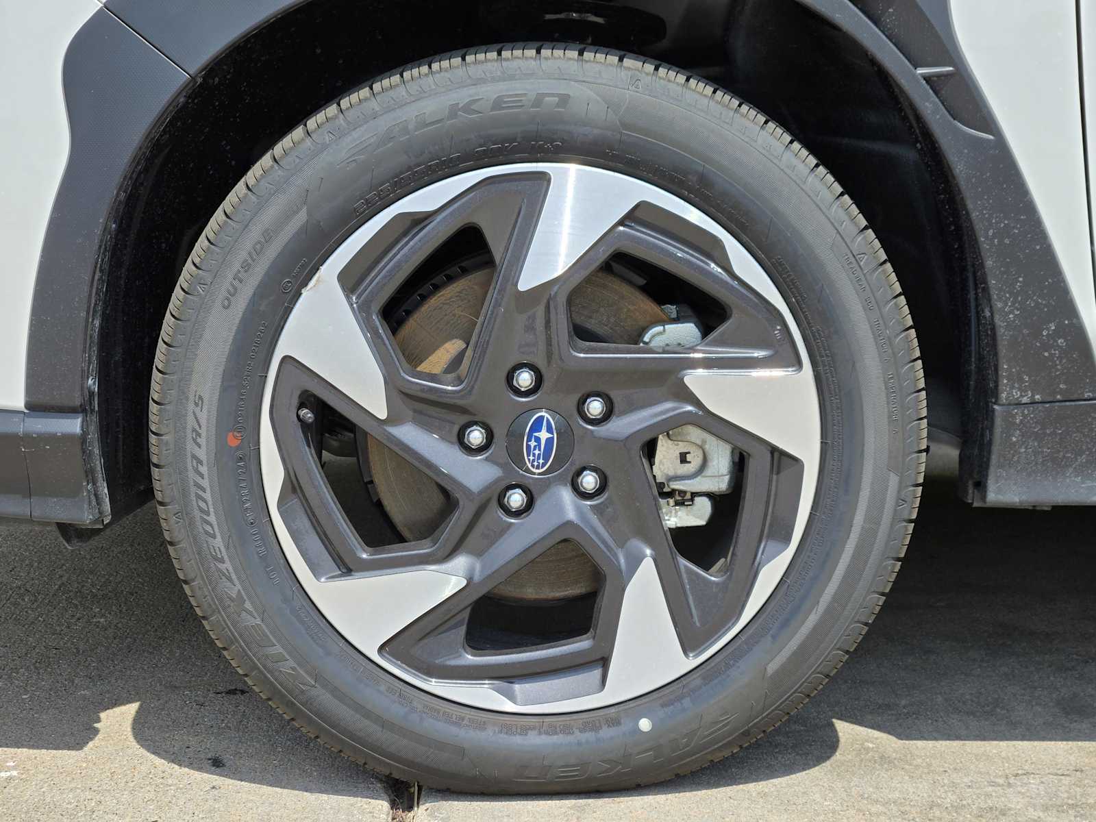 2025 Subaru Crosstrek Limited photo 2
