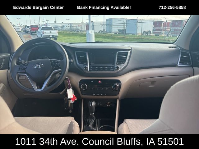 2017 Hyundai Tucson SE photo 6