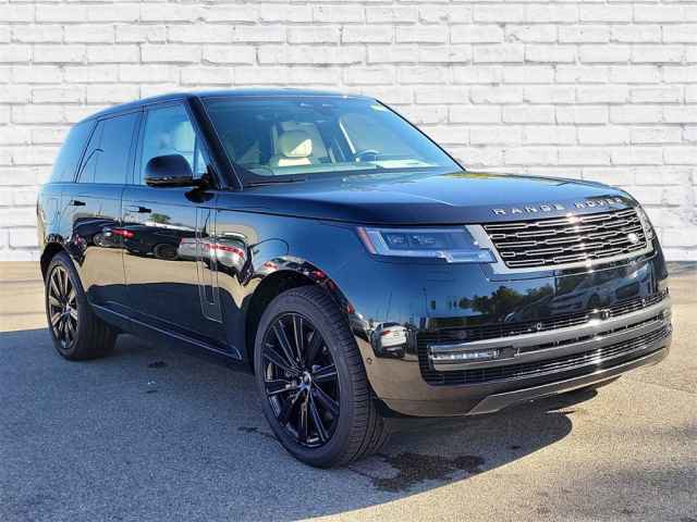 2025 Land Rover Range Rover SE photo 7