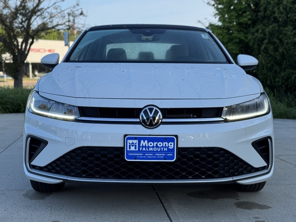 2025 Volkswagen Jetta 1.5T SE photo 2