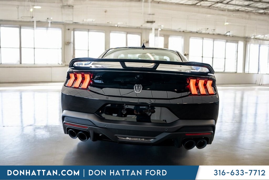 2025 Ford Mustang Dark Horse photo 24