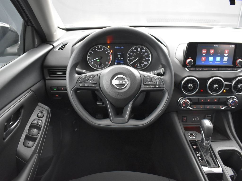 2025 Nissan Sentra S photo 10