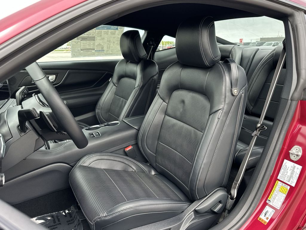 2025 Ford Mustang GT Premium photo 11