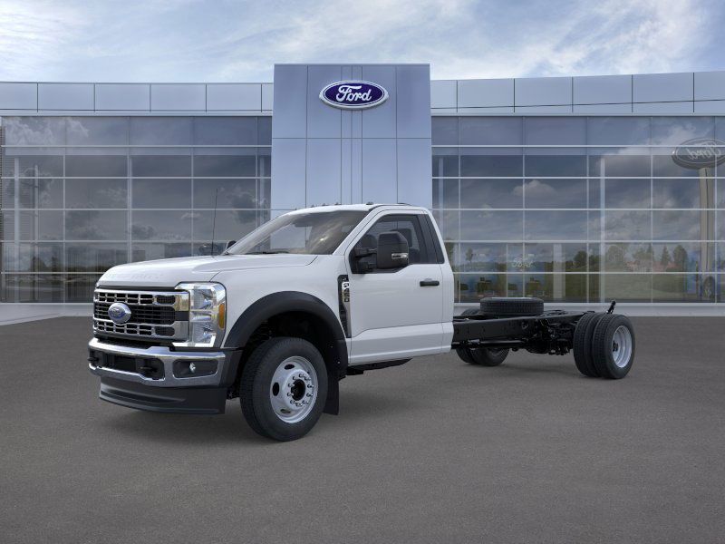 2026 Ford F-450 Super Duty Chassis Cab XL's photo