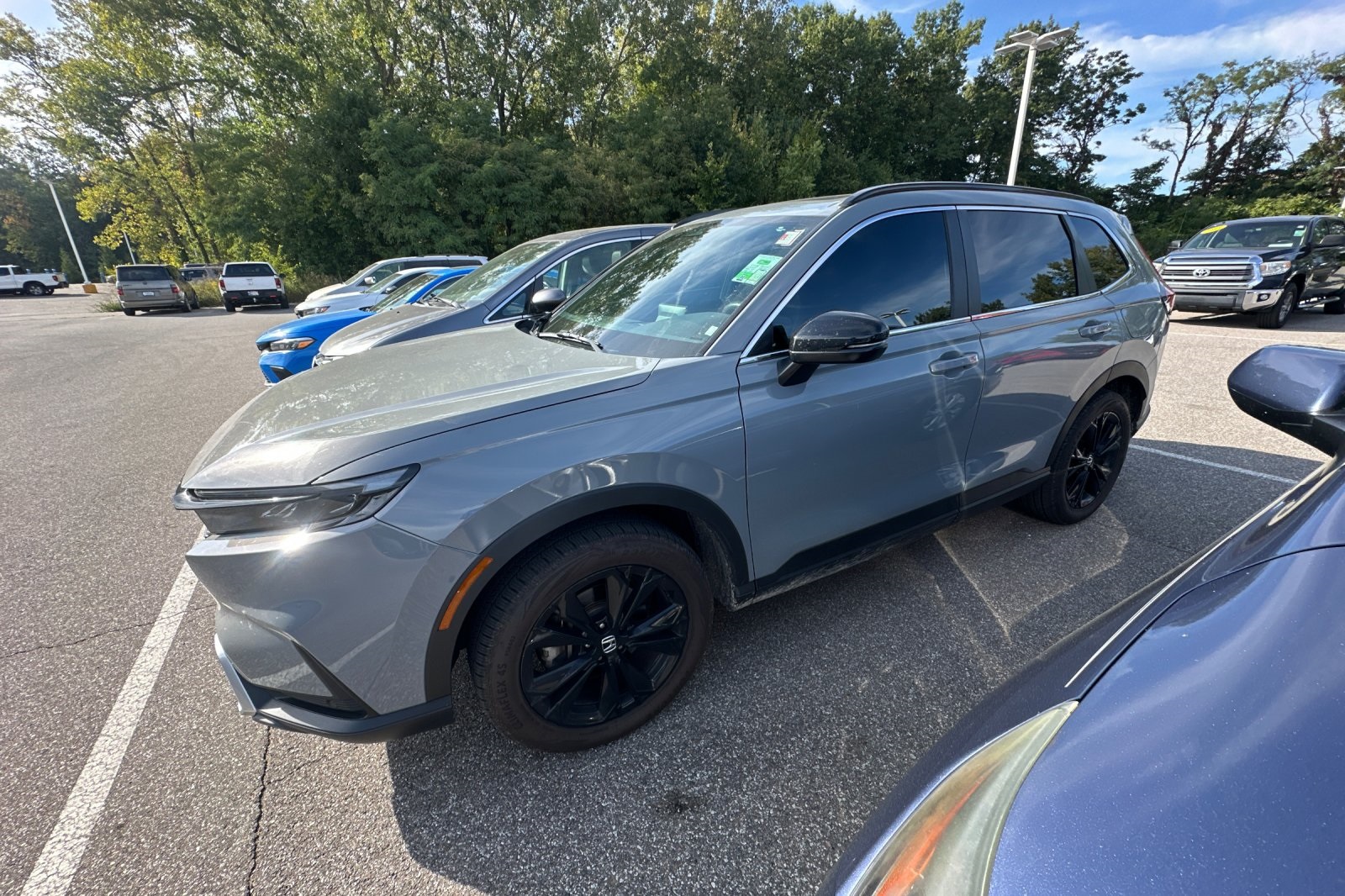 2024 Honda CR-V Hybrid Sport Touring photo 2