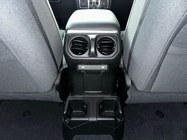 2025 Jeep Wrangler Willys photo 29