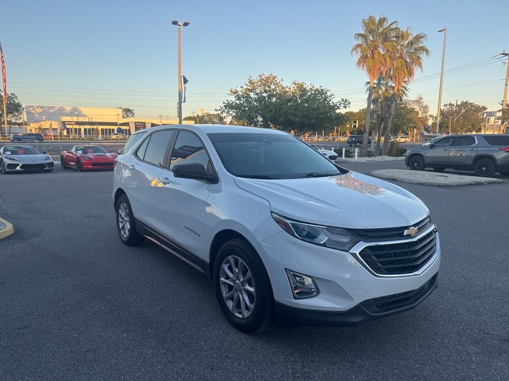 2021 Chevrolet Equinox LS's photo