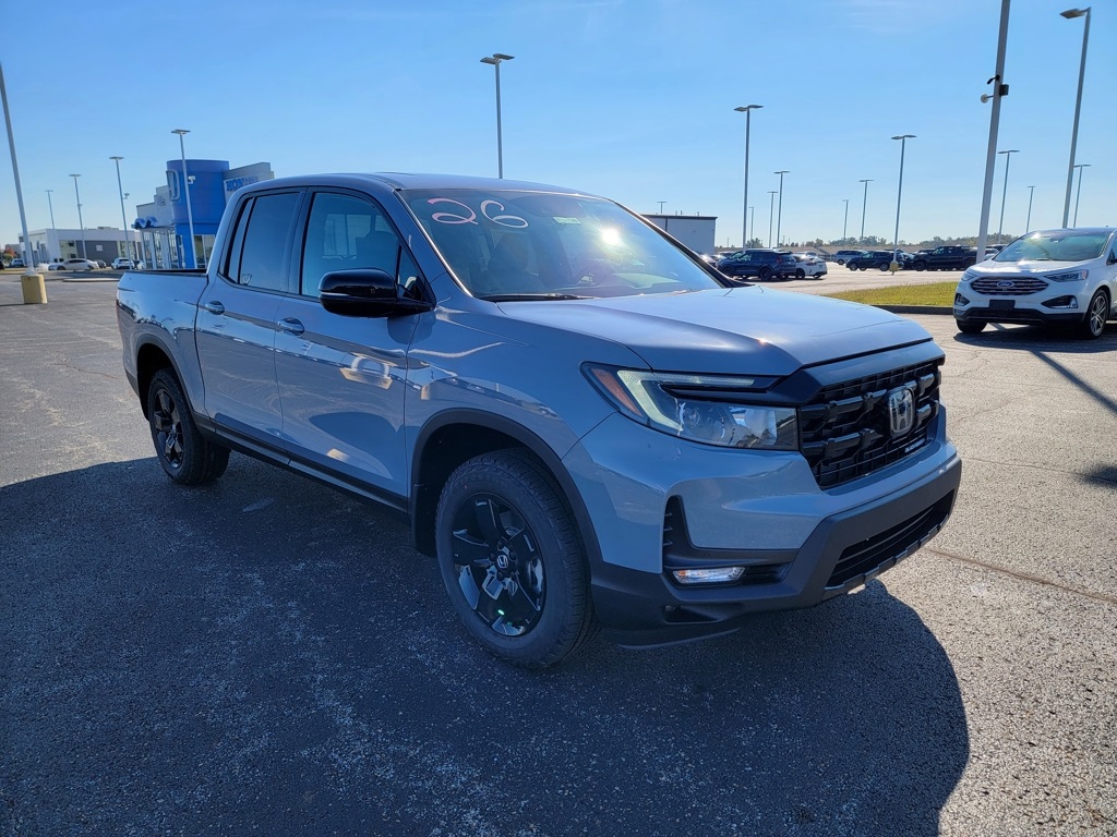 2026 Honda Ridgeline Black Edition photo 3