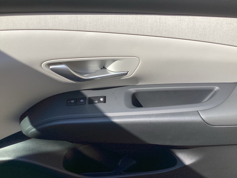 2025 Hyundai Tucson SEL Convenience photo 16