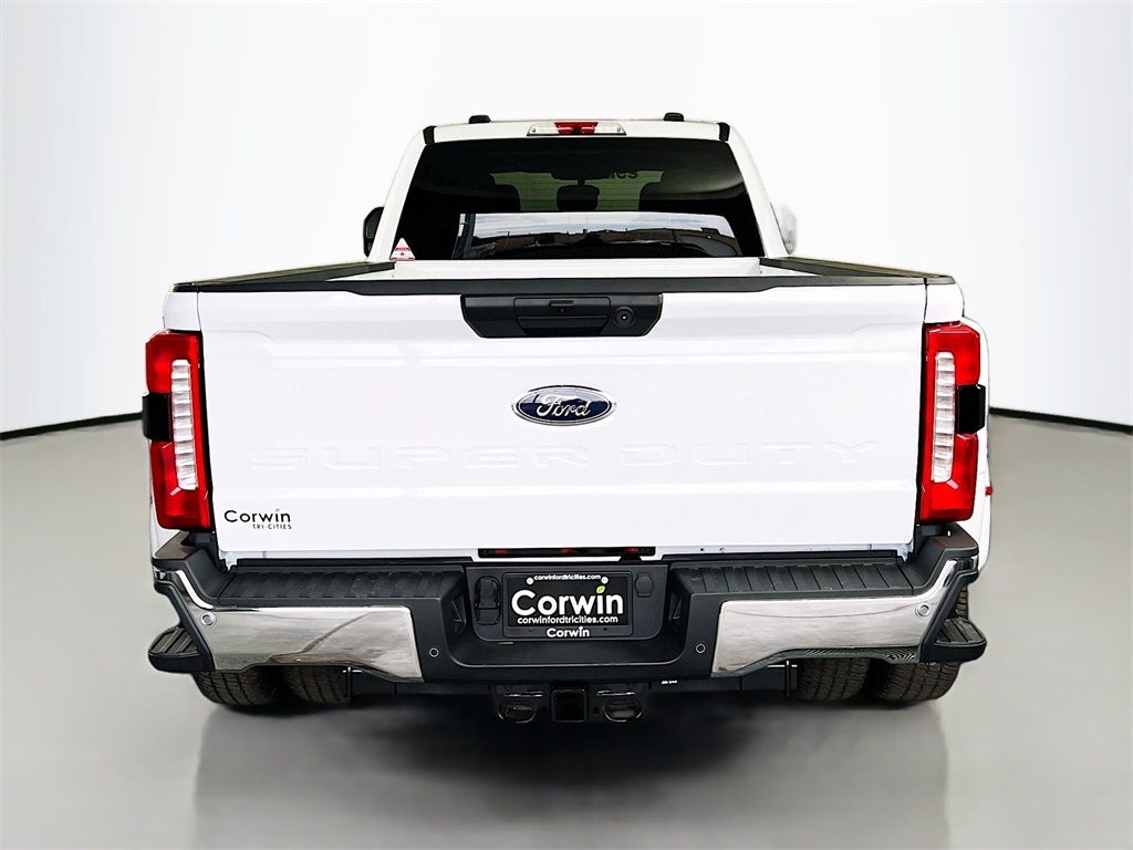 2025 Ford F-350 XLT photo 14