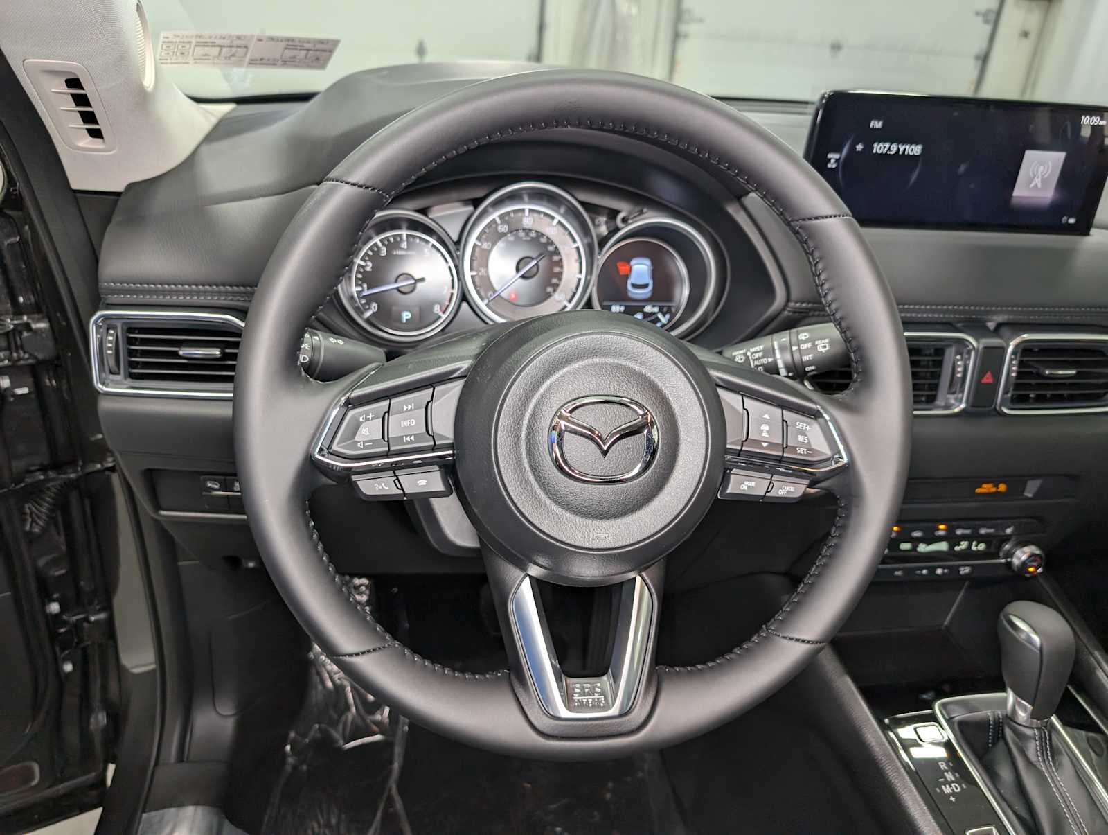 2025 Mazda CX-5 2.5 Select photo 31