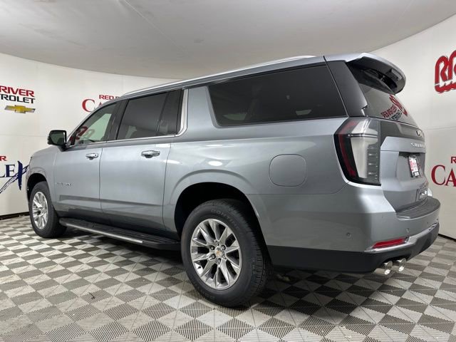 2025 Chevrolet Suburban Premier photo 4
