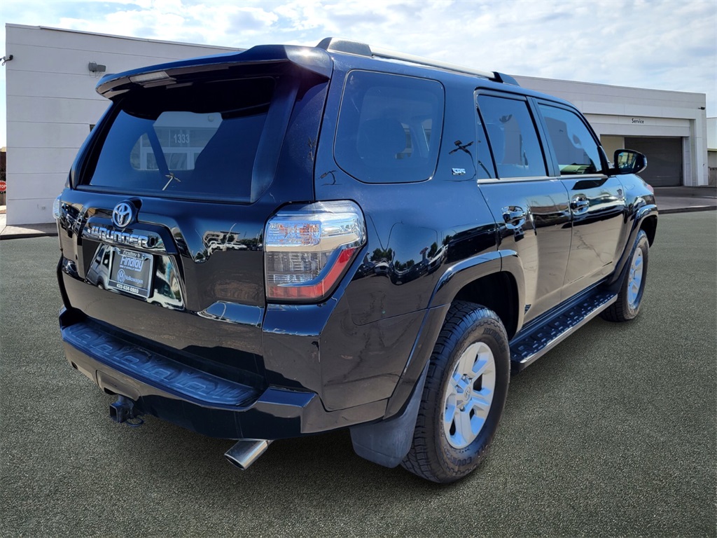 2019 Toyota 4Runner SR5 photo 3