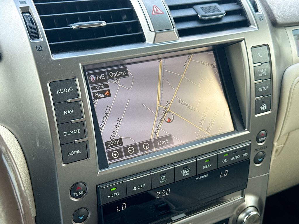 2018 Lexus GX 460 photo 24