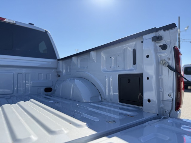 2025 Ford F-150 XLT photo 7