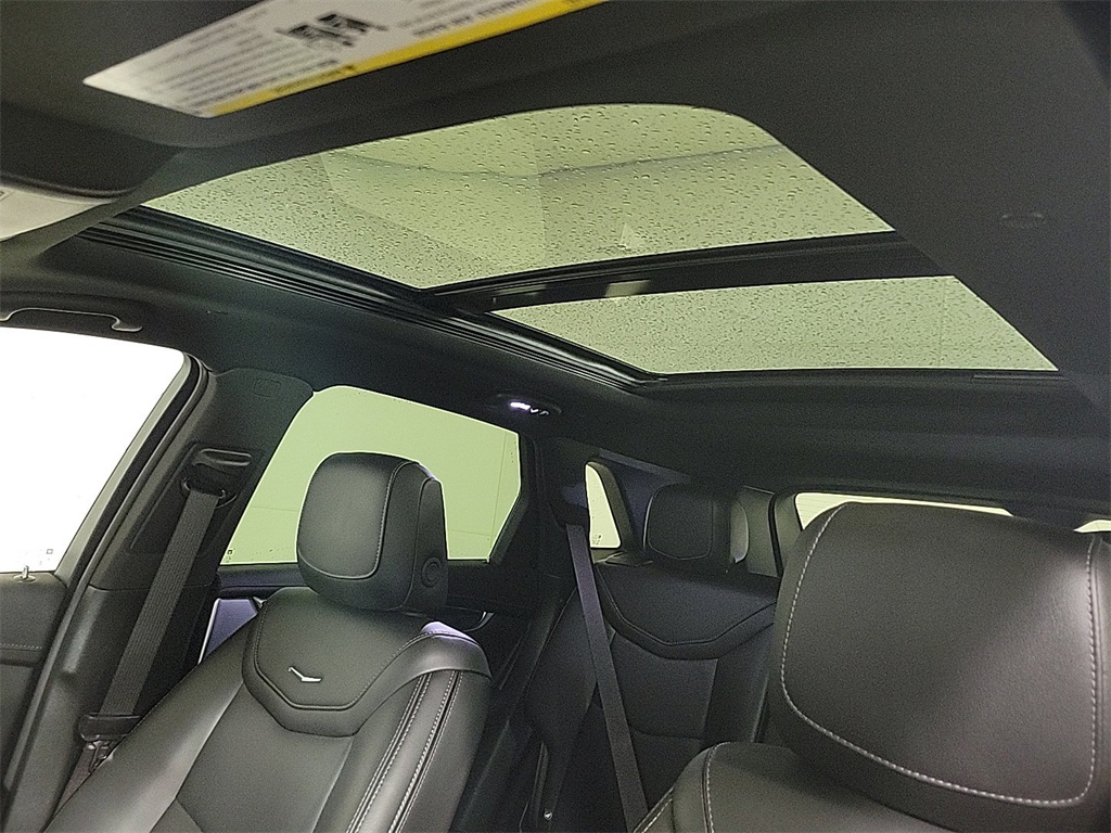 2025 CADILLAC XT5 - Image 12