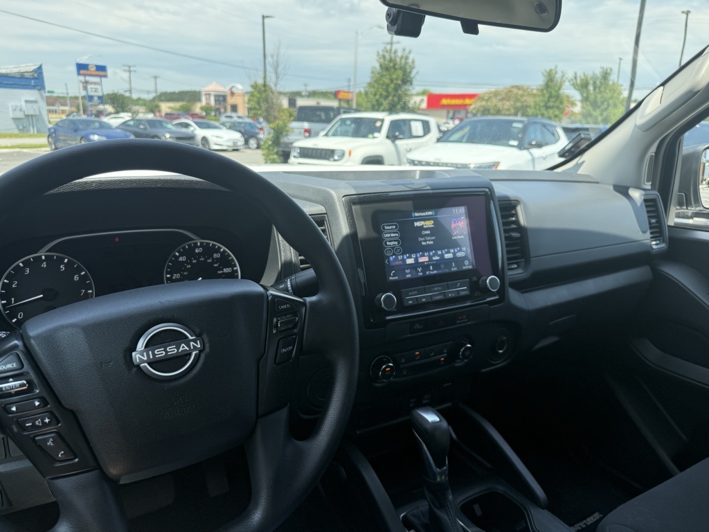 2023 Nissan Frontier S photo 14
