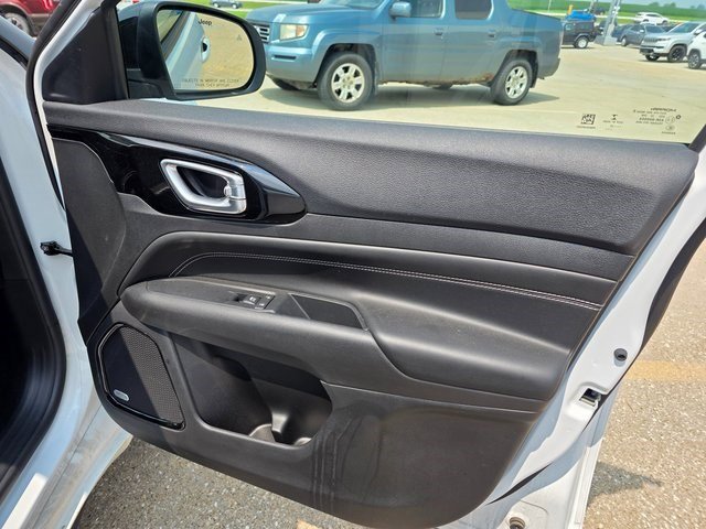 2022 Jeep Compass High Altitude photo 12