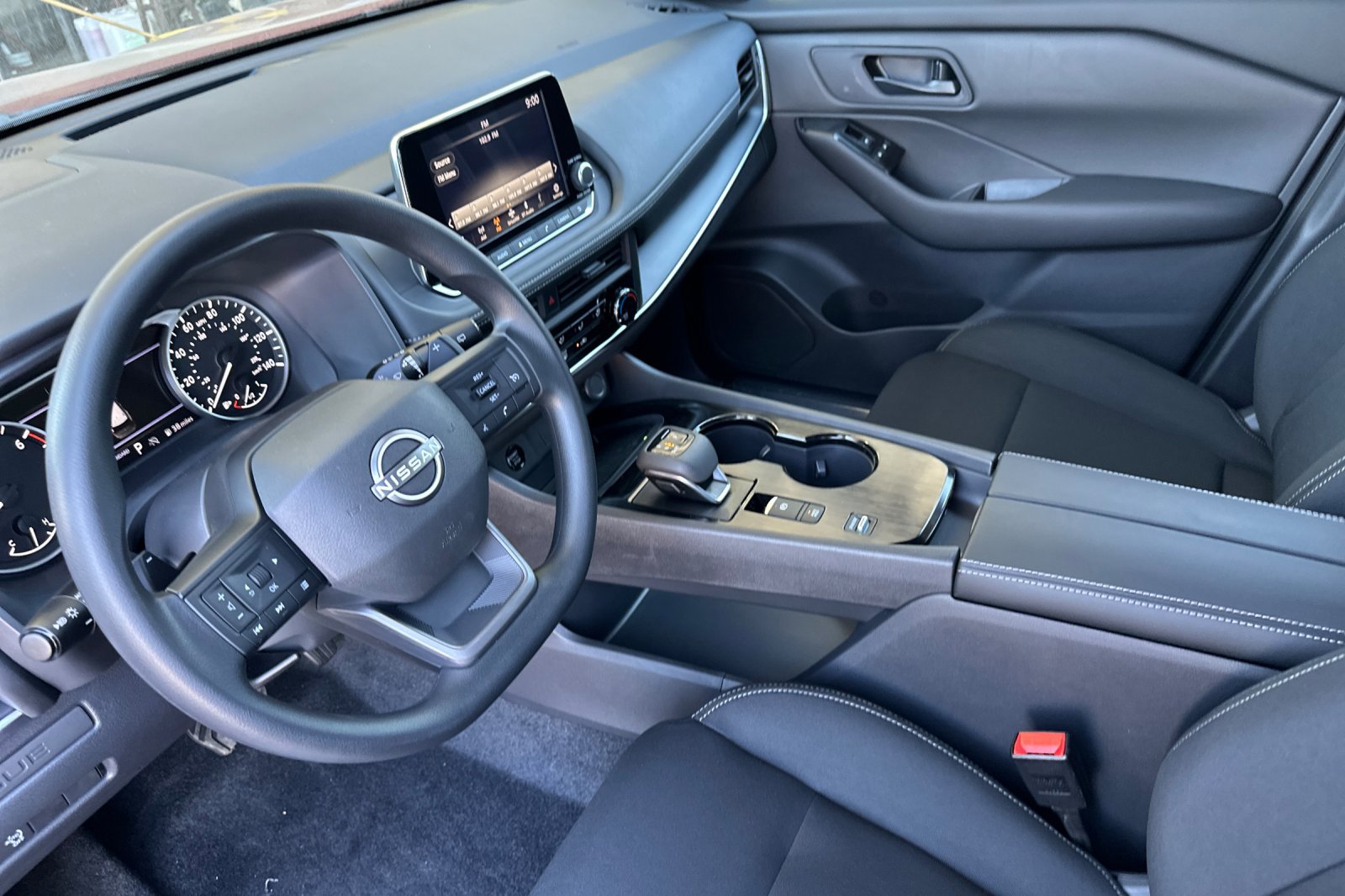 2026 Nissan Rogue S photo 6
