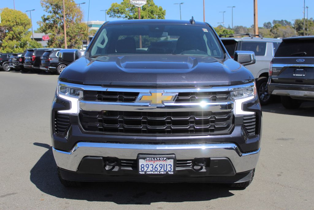 2024 Chevrolet Silverado 1500 LT photo 3
