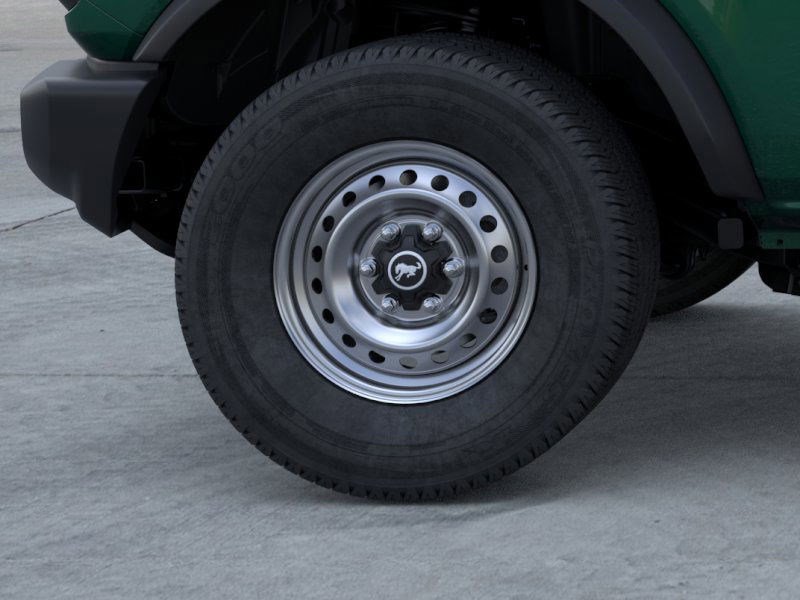 2025 Ford Bronco Base photo 3